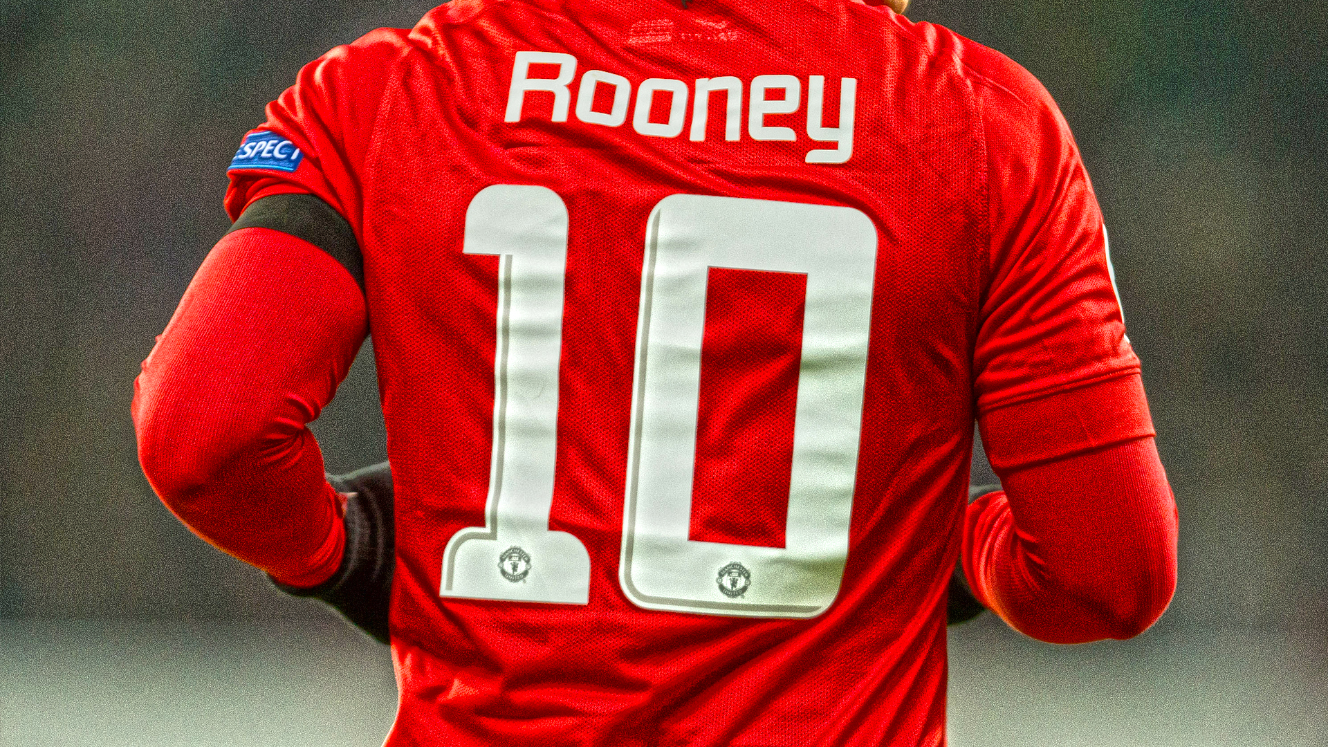 凯尔凯兹:和罗伯逊就边翼分配球权聊了很多,他是利物浦传奇大家很爱他